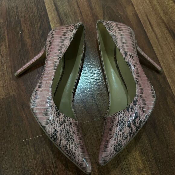 MICHAEL KORS Elegant Pink Snakeskin Stilettos SIZE 7.5 - Picture 2 of 9